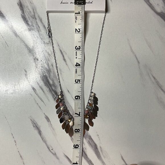 Loft Necklace - Picture 4 of 6